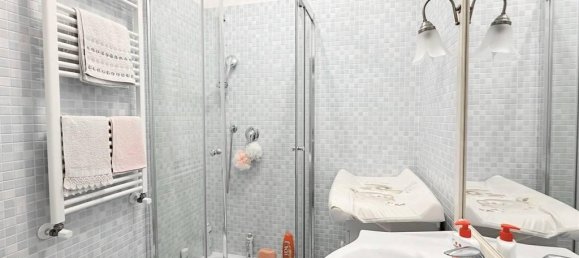 2 rooms Apartment in Rome, Italy No. 18882 21