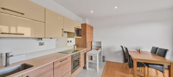 2 bedrooms Apartment in Battersea, United Kingdom No. 11027 3