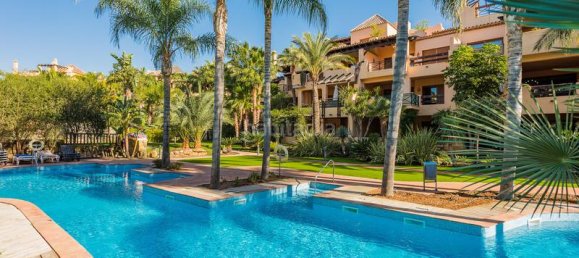3 bedrooms Penthouse in Estepona, Spain No. 35374 9