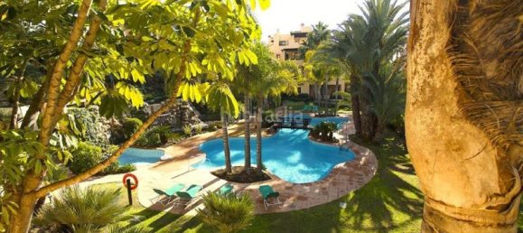 3 bedrooms Penthouse in Estepona, Spain No. 35374 21