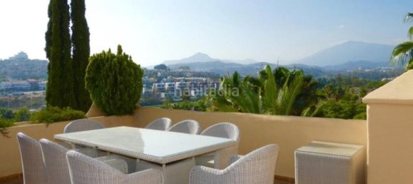 3 bedrooms Penthouse in Estepona, Spain No. 35374 10