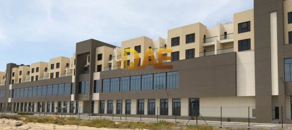 2508.4m² Building in Al Warsan, UAE No. 6013 4