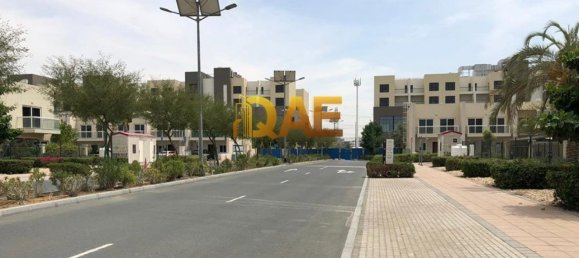 2508.4m² Building in Al Warsan, UAE No. 6013 2