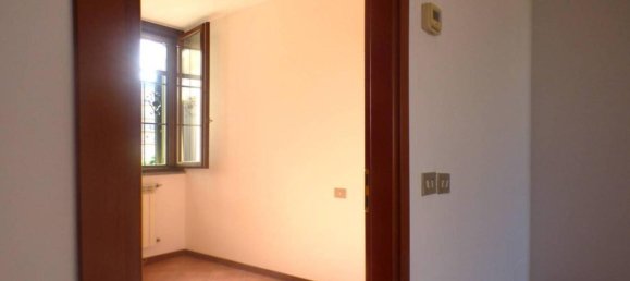 3 rooms Apartment in Vignate, Italy No. 64279 9