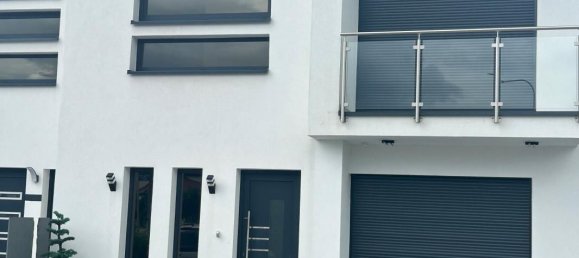 Casa de 3 dormitorios en Mulhouse, France No. 280582 2