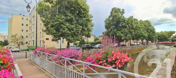 Apartamento de 3 dormitorios en Montluel, France No. 301316 7