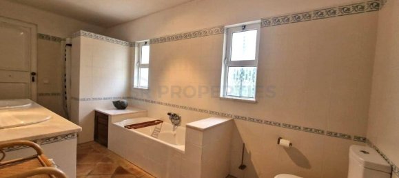 3 bedrooms Villa in Quarteira, Portugal No. 172106 9