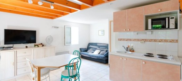 2 bedrooms House in Narbonne, France No. 315932 3