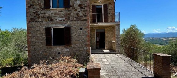 5 rooms House in Todi, Italy No. 258423 2