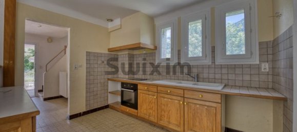 3 bedrooms House in Lozere, France No. 300813 4