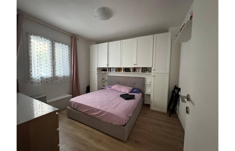 Apartamento de 2 dormitorios en Cesenatico, Italy No. 350025