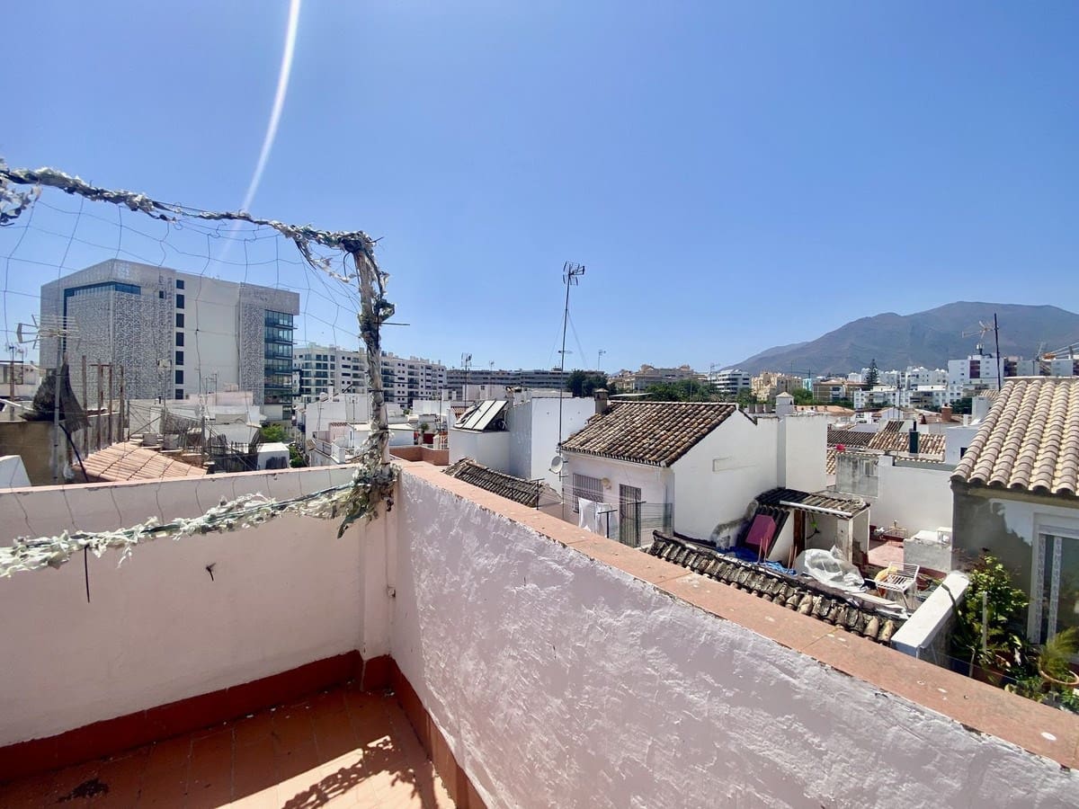 3 Schlafzimmer Haus in Estepona, Spain, Nr. 178376