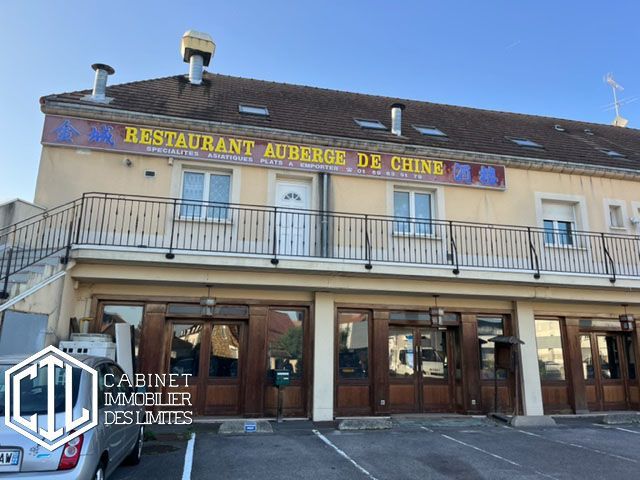 Propriété commerciale à Montlhéry, France 300m² No. 125081