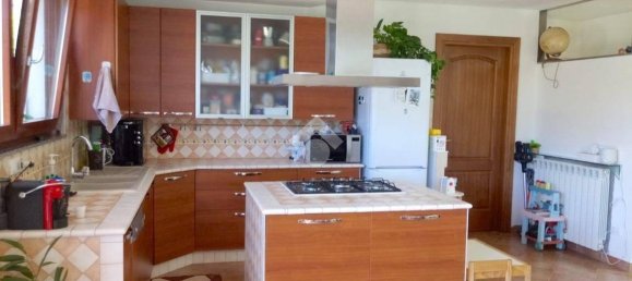 3 Schlafzimmer Villa in Sanremo, Italy, Nr. 358437 2