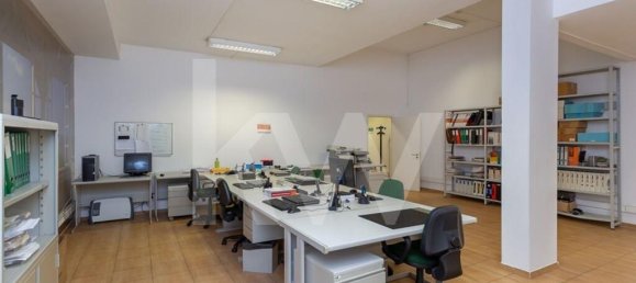 Gewerbliche Immobilie in Amadora, Portugal 187m², Nr. 87670 6