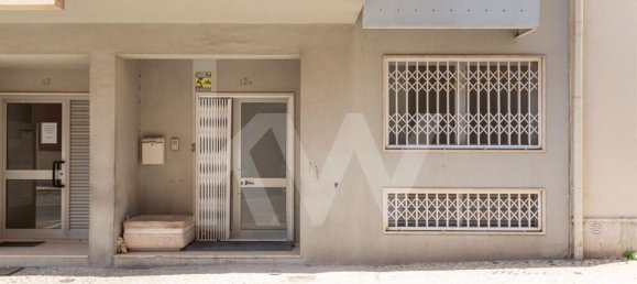 Gewerbliche Immobilie in Amadora, Portugal 187m², Nr. 87670 23