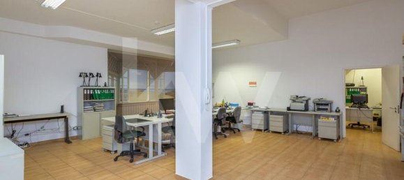 Gewerbliche Immobilie in Amadora, Portugal 187m², Nr. 87670 9