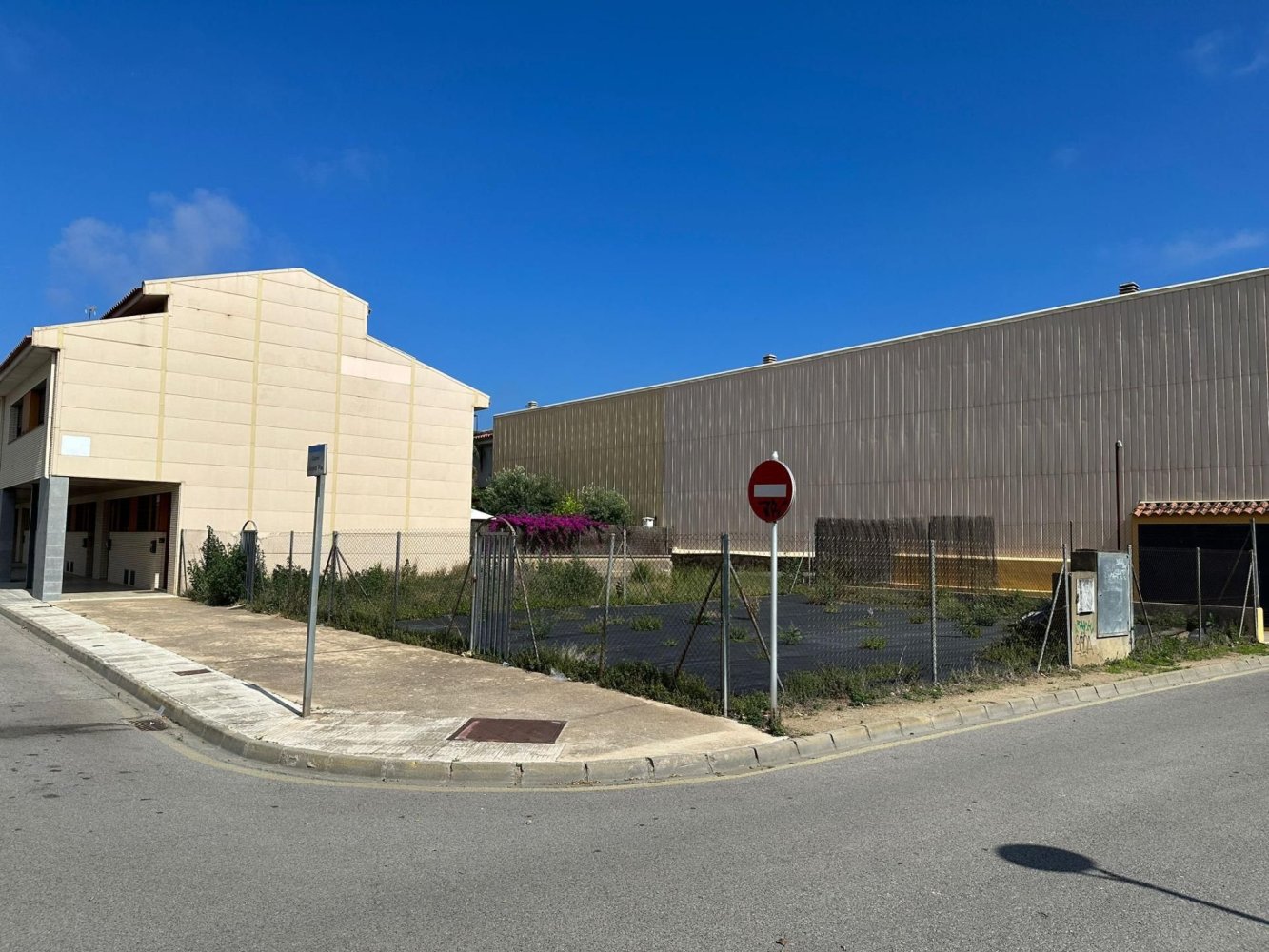 Grundstück in Santa Susanna, Spain 217m², Nr. 112532