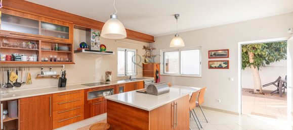 3 bedrooms Villa in Montenegro, Portugal No. 113653 6