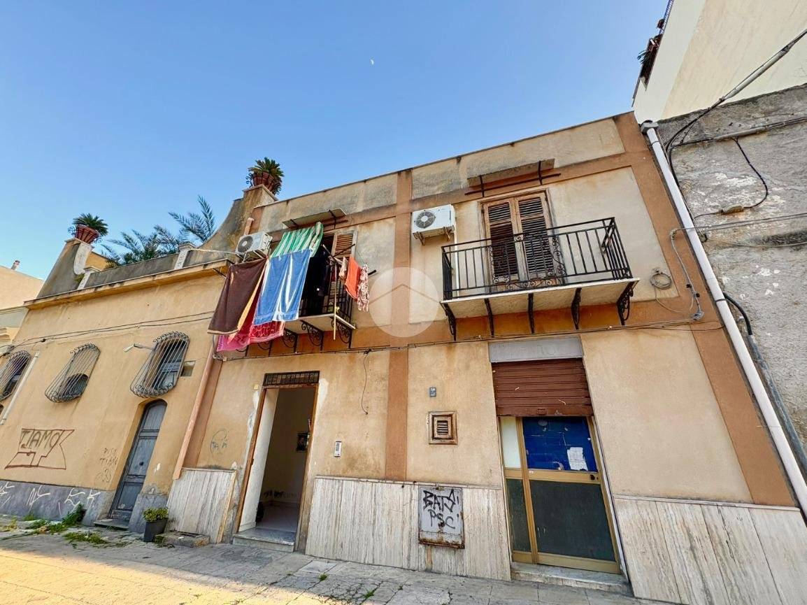4غرفة بناية في Palermo, Italy رقم 205861