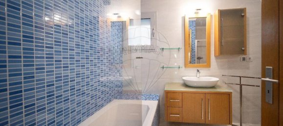 5 bedrooms Villa in Portimao, Portugal No. 18540 32