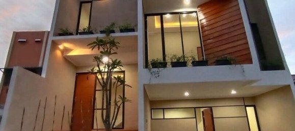 4 bedrooms House in Jakarta, Indonesia No. 1267 2