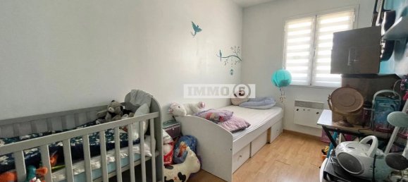 3 bedrooms House in Noisy-le-Grand, France No. 179436 7