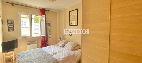 3 bedrooms House in Noisy-le-Grand, France No. 179436 5