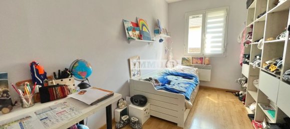 3 bedrooms House in Noisy-le-Grand, France No. 179436 6