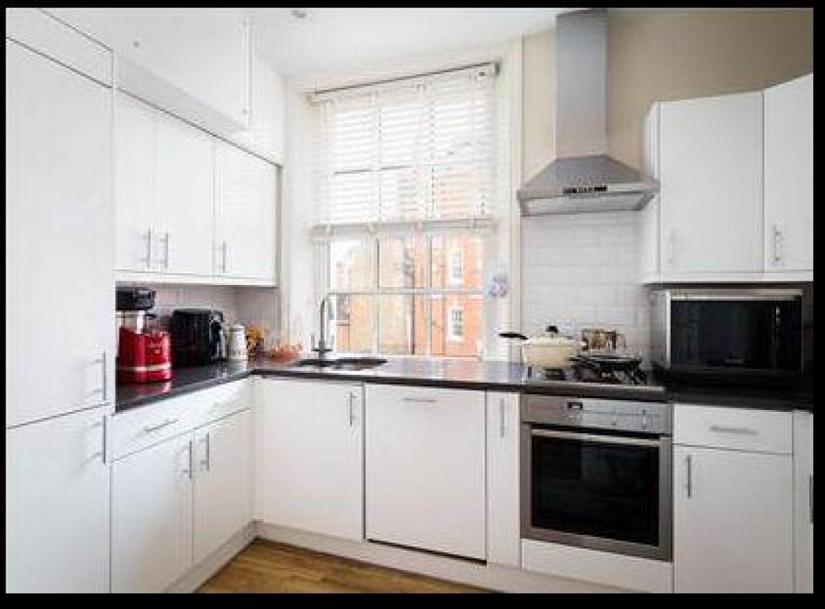 2 bedrooms Condo in London, United Kingdom No. 611