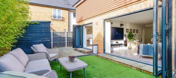 2 غرف نوم طابقين في Whyteleafe, United Kingdom رقم 8039 8