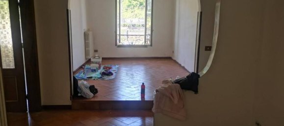 4غرفة شقة في Montevarchi, Italy رقم 90742 2