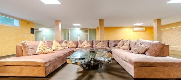 5 bedrooms Villa in Torrevieja, Spain No. 189210 17