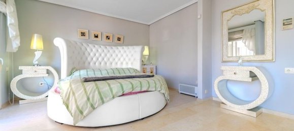 5 bedrooms Villa in Torrevieja, Spain No. 189210 16