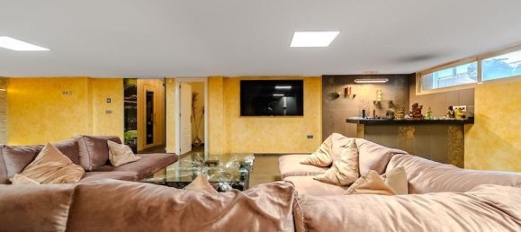 5 bedrooms Villa in Torrevieja, Spain No. 189210 23