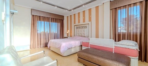 5 bedrooms Villa in Torrevieja, Spain No. 189210 27