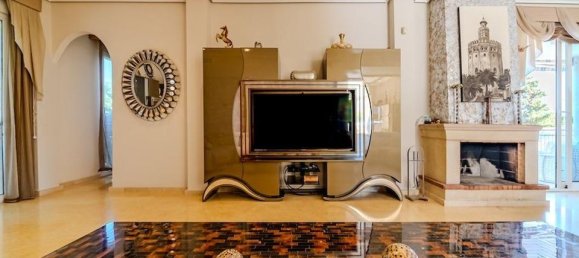 5 bedrooms Villa in Torrevieja, Spain No. 189210 9