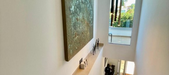 8 bedrooms Villa in Marbella, Spain No. 134721 14