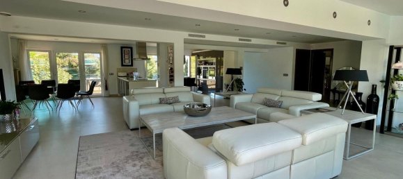 8 bedrooms Villa in Marbella, Spain No. 134721 23
