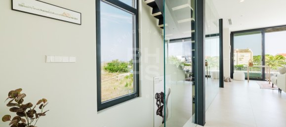 3 bedrooms Villa in Valencia, Spain No. 160143 12