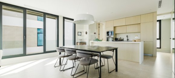 3 bedrooms Villa in Valencia, Spain No. 160143 14