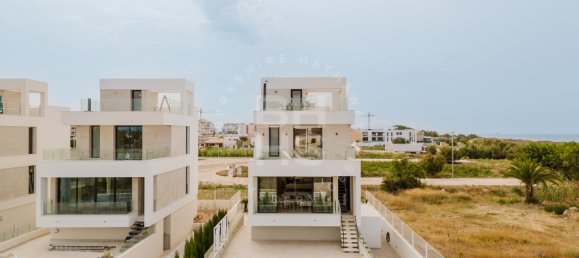 3 bedrooms Villa in Valencia, Spain No. 160143 4