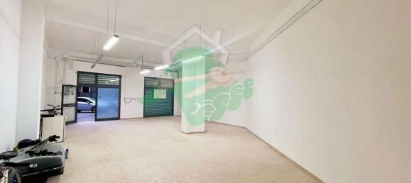 1-salle Propriété commerciale à Foggia, Italy No. 183537 20