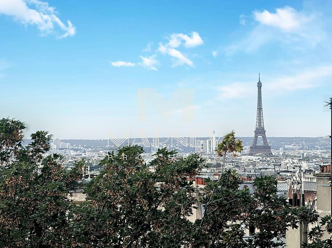 2 bedrooms Apartment in Paris, France No. 179068