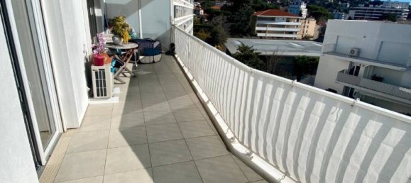 Apartamento de 1 dormitorio en Cannes, France No. 334240 3