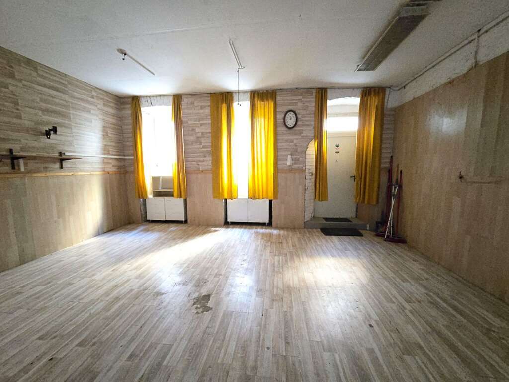 1 room Office in Ottakring, Austria No. 111939