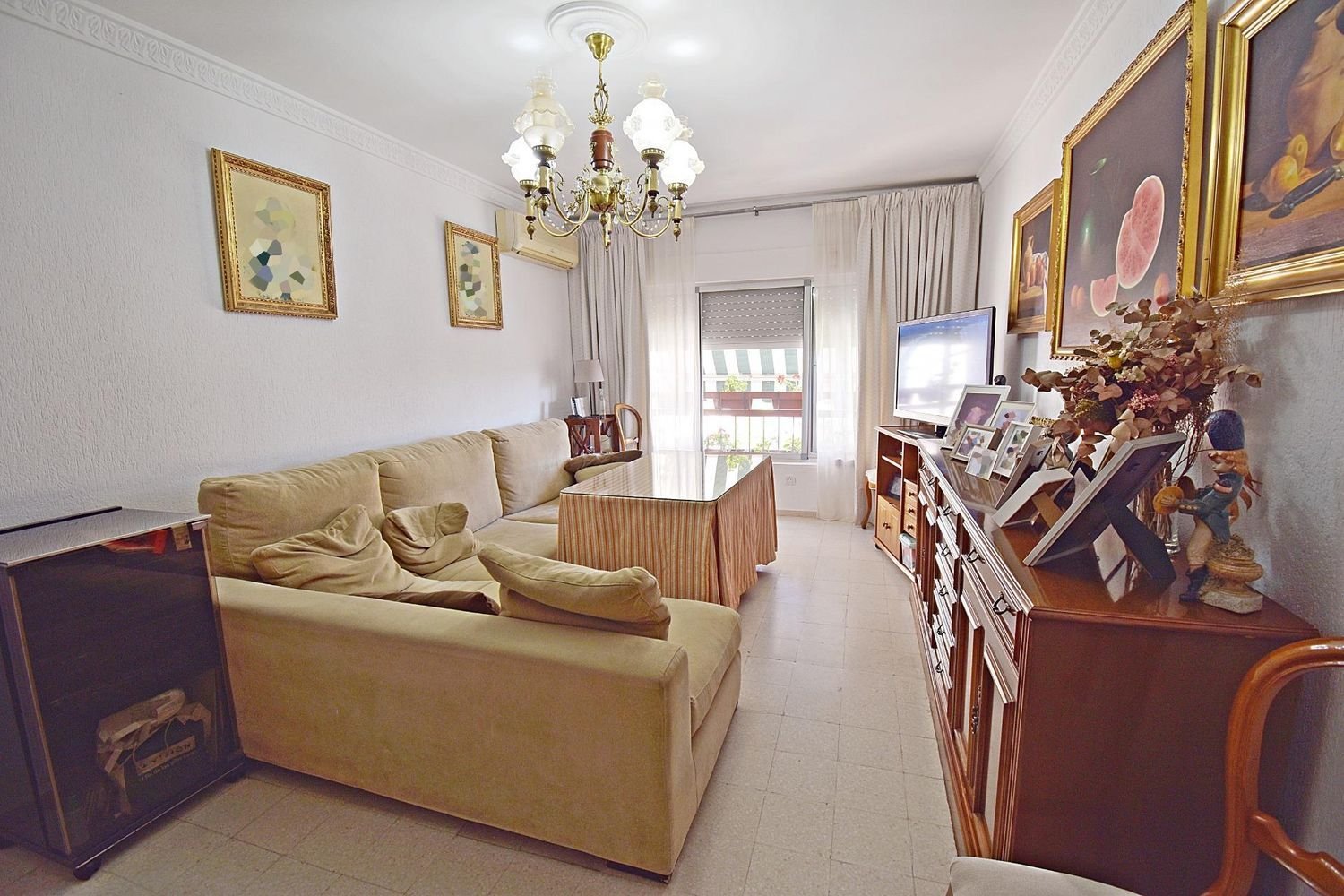 Apartamento T3 em Jerez de la Frontera, Spain N.º 148588