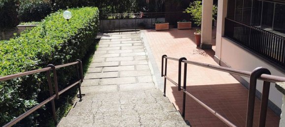 Квартира с 3 спальнями в Рим, Италия № 377762 2