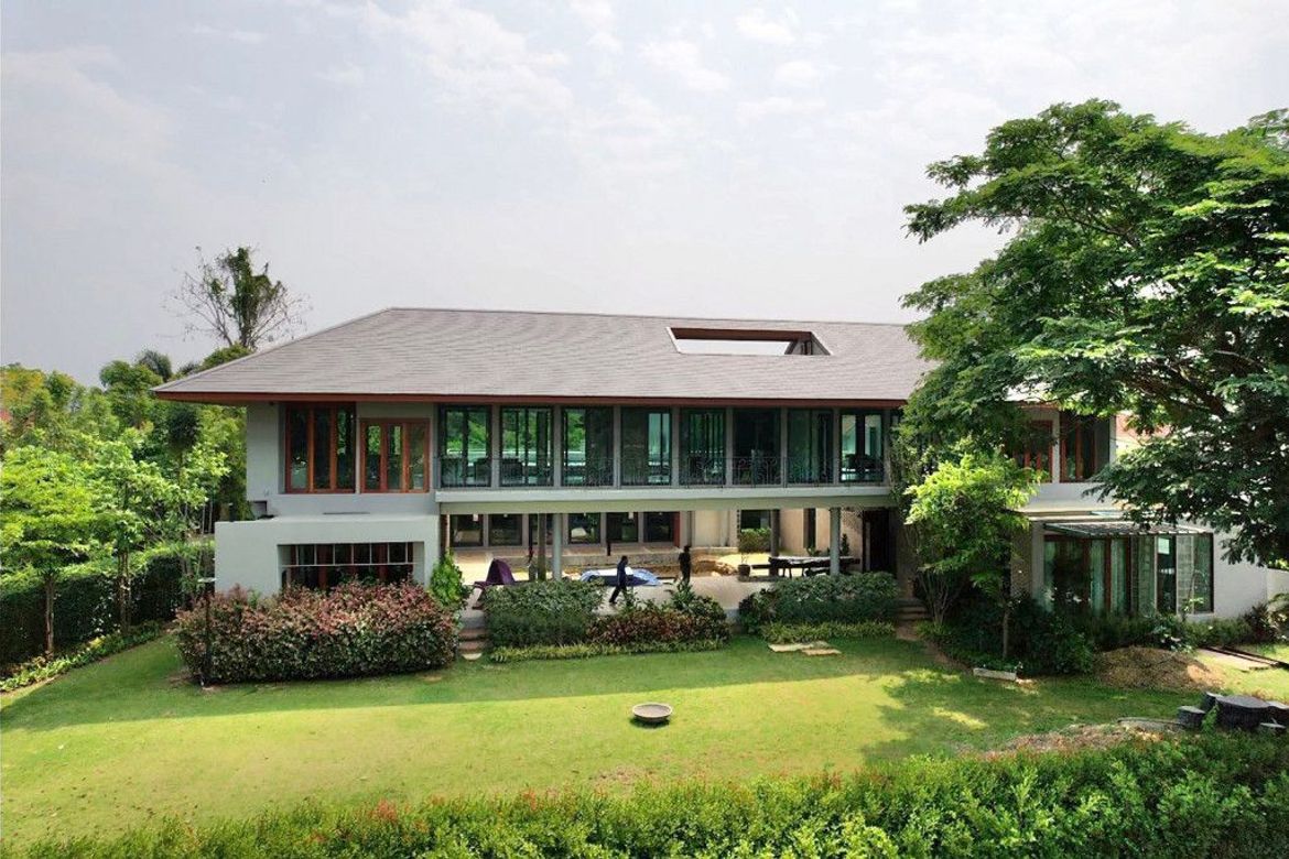 4 bedrooms House in Chiang Mai, Thailand No. 27001