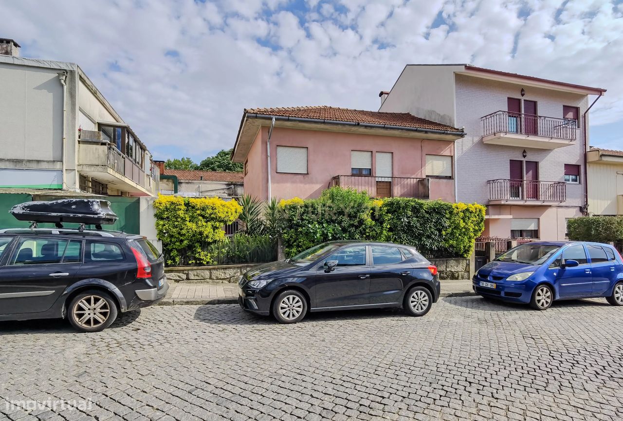 4 bedrooms House in Vila Nova de Gaia, Portugal No. 203795